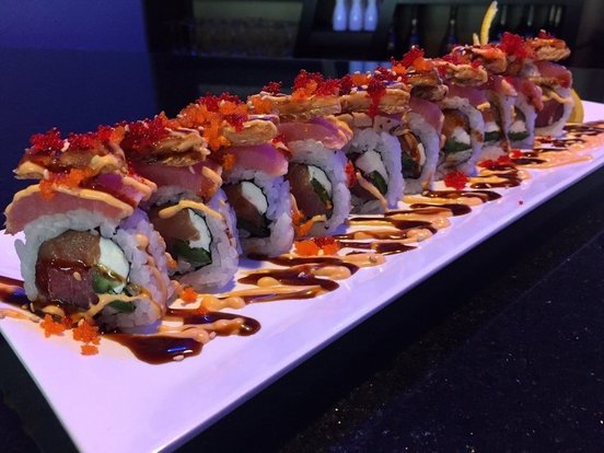 Widescreen nice sushi roll